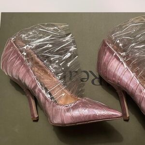 Midnight 00 pink vinyl pumps size 40
